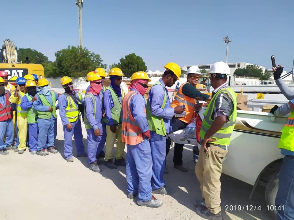 Food distribution to workers by REC